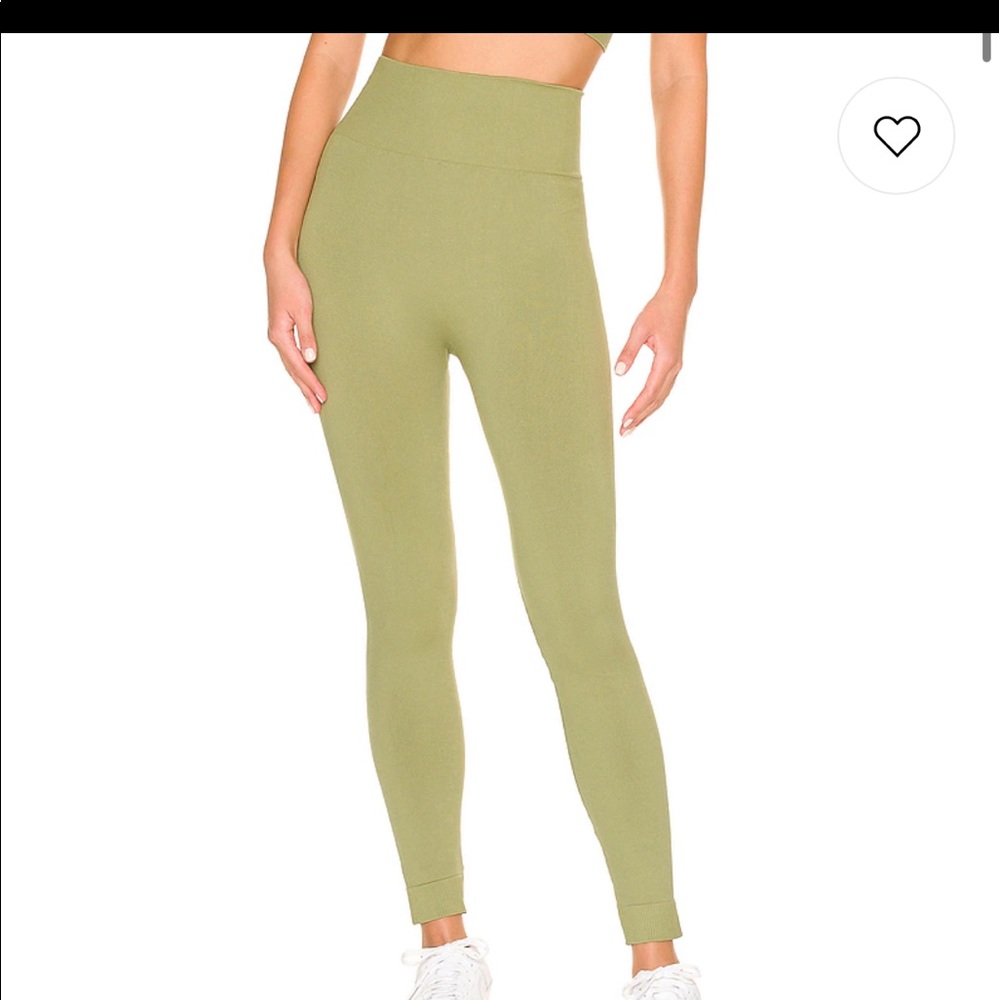 WEWOREWHAT seamless leggings in sage